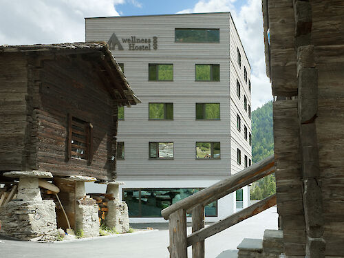 WellnessHostel 4000 & Aqua Allalin Saas-Fee
