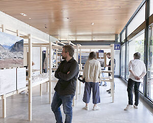 Foto Ausstellung "Transformations-Areale entlang der Bahn"