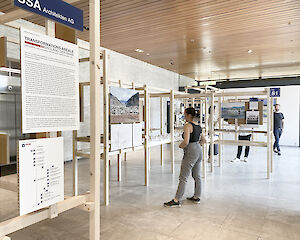 Foto Ausstellung "Transformations-Areale entlang der Bahn"